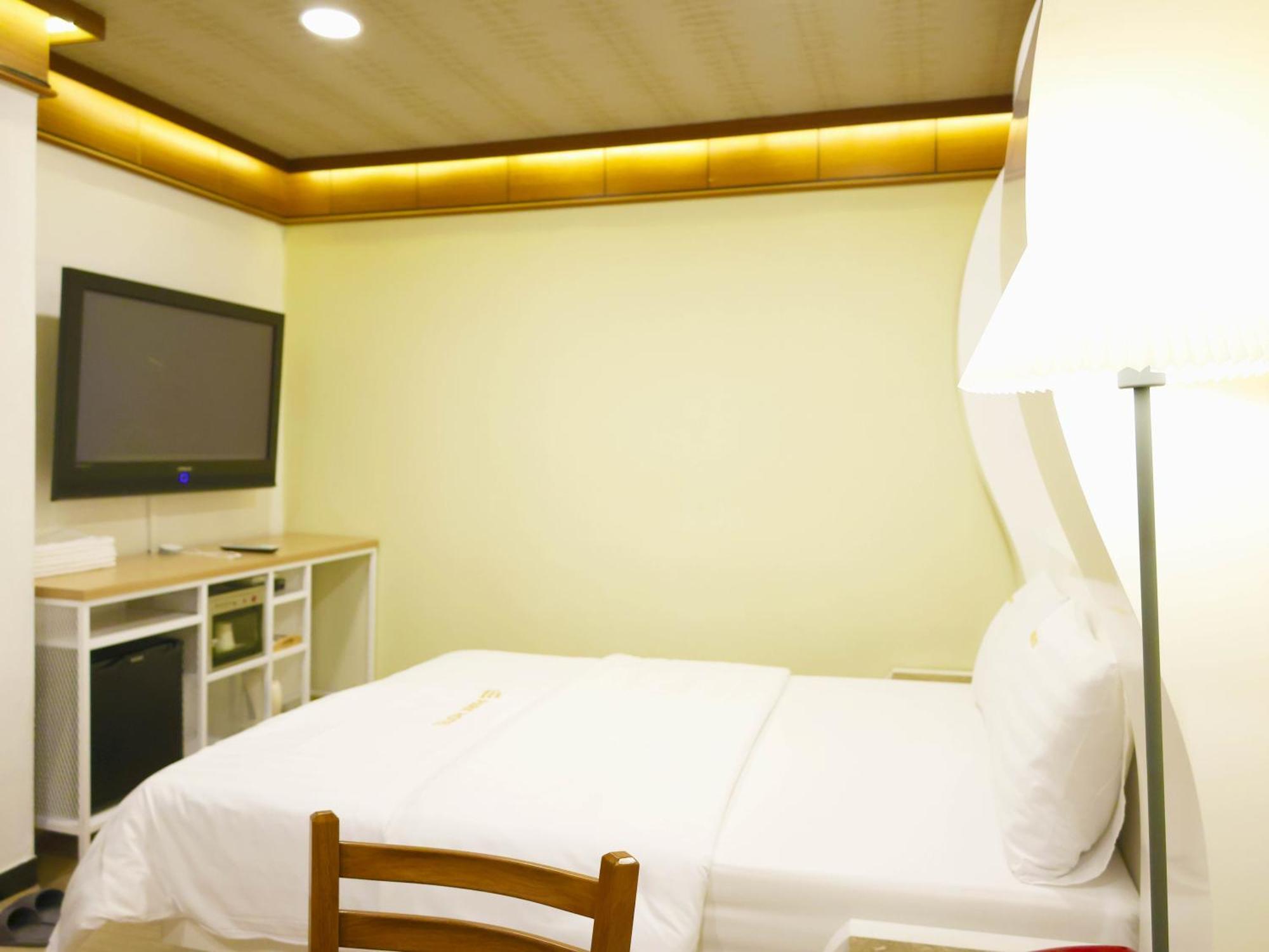 Goodstay Andong Park Hotel Exteriör bild