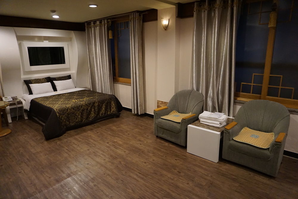 Goodstay Andong Park Hotel Exteriör bild